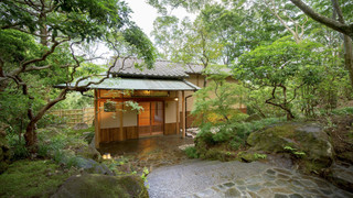 離れ　『泉心』