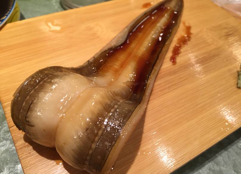 「丸藤 本店」で
お寿司ランチ
 / 3