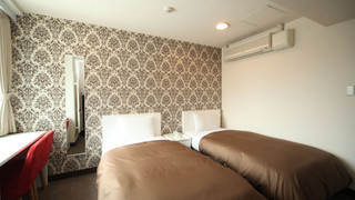 ツインルームシングルサイズベッド 2 台喫煙可