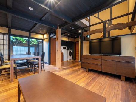 RESI STAY PALACE GATE / 5