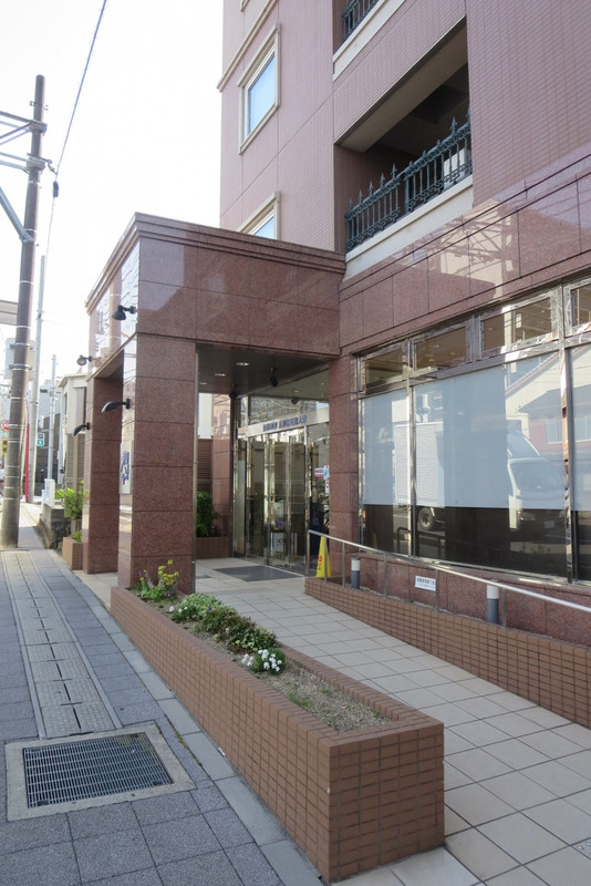 東横イン京都琵琶湖大津玄関。