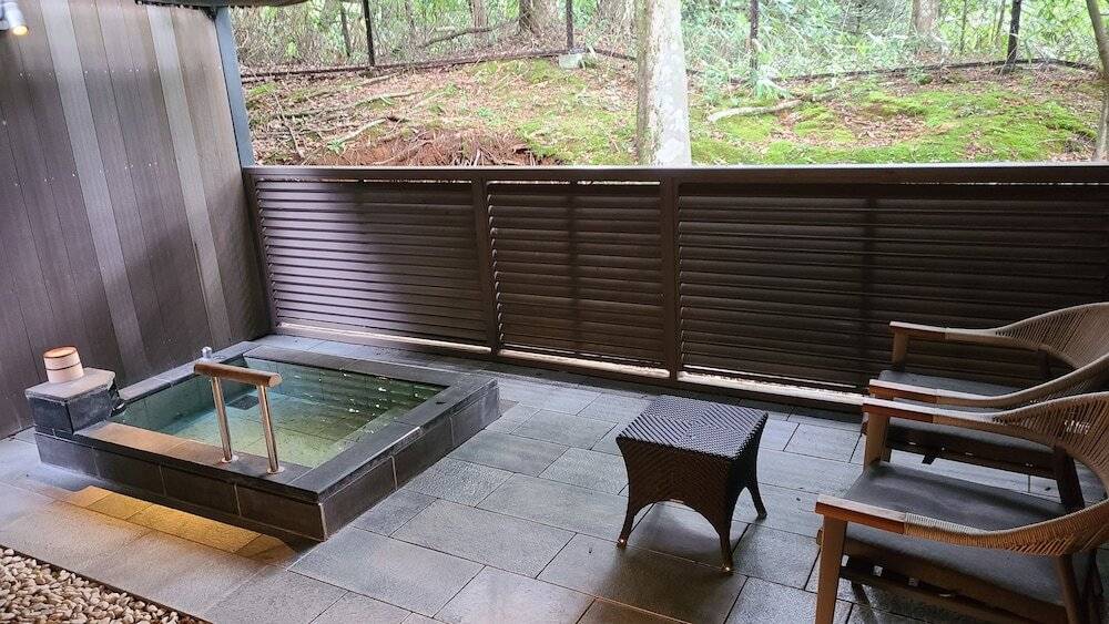 客室露天風呂一例② / 2