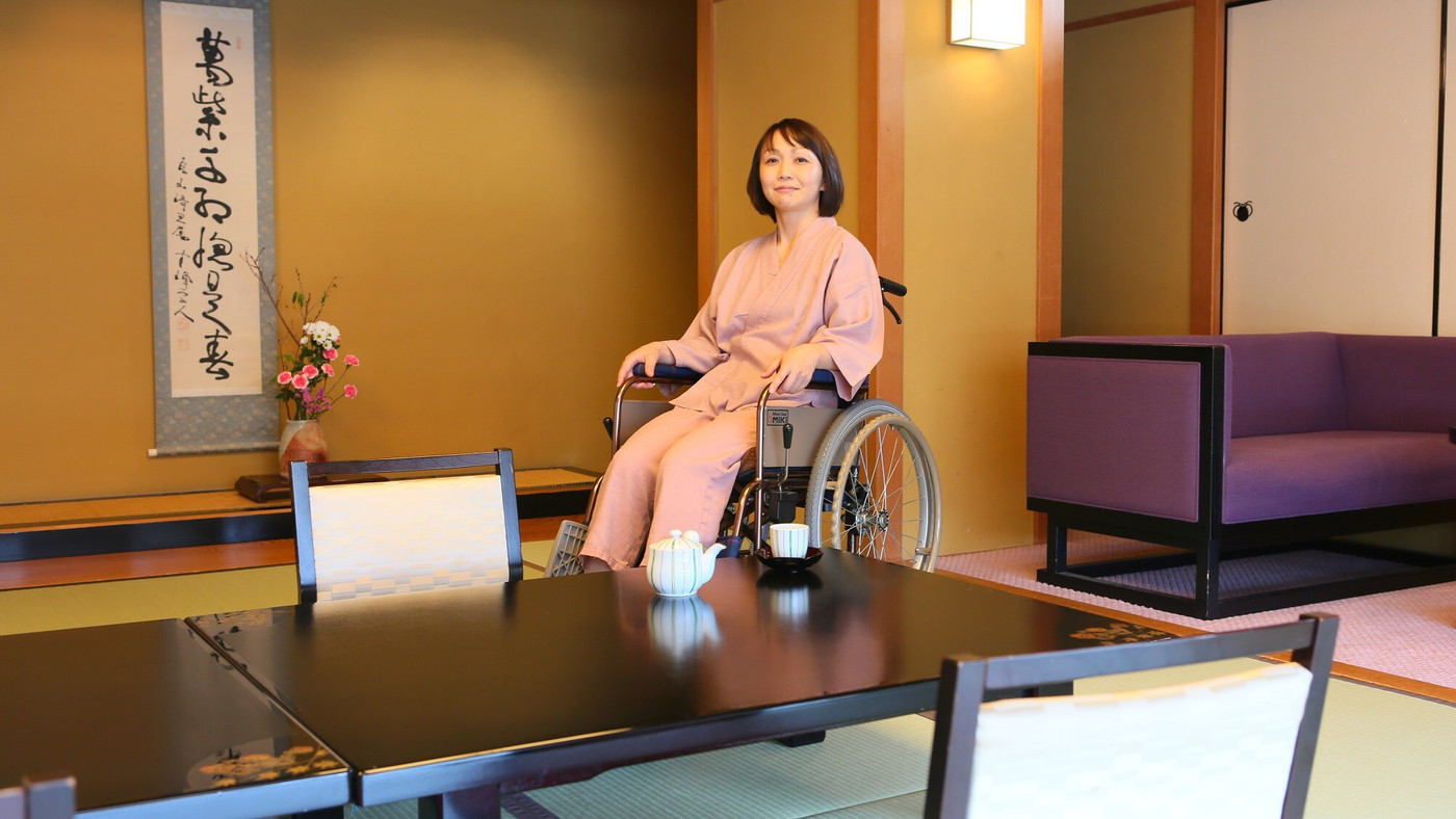 バリアフリー対応客室やリフト付貸切風呂あり！赤ちゃんや車椅子利用者も安心して泊まれる4262082