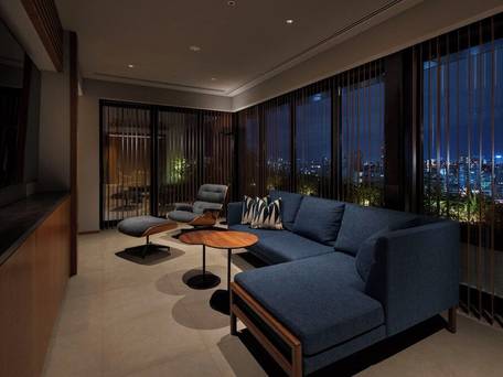 SOUTHWEST GRAND HOTEL / 5