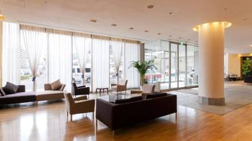 ロビー応接スペース / 6