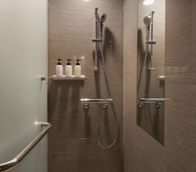 バスルーム例 / 4