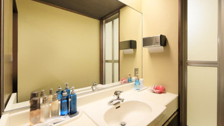 和室10畳 専用バスルーム & トイレ付