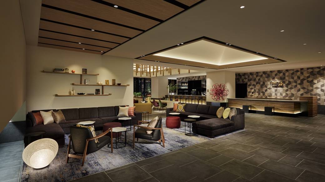 夜のロビー ソファエリア / 3