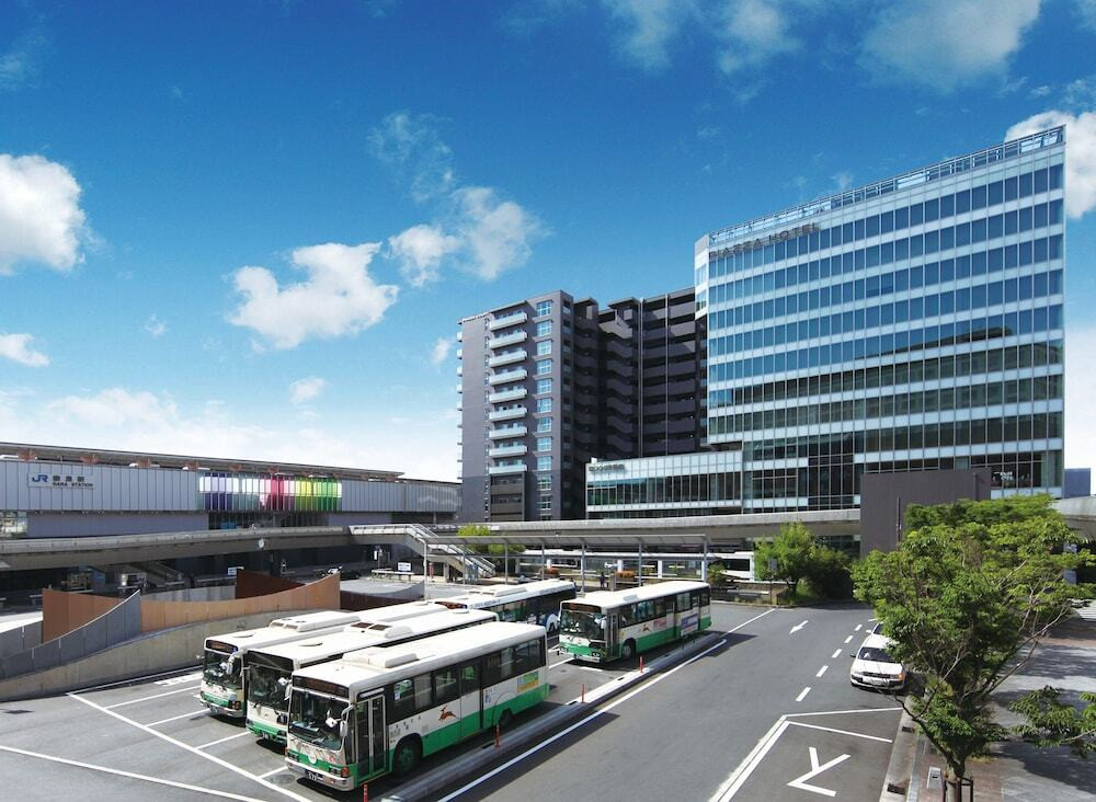 JR奈良駅直結でベビーカーでも楽ちん!コンビニも併設4264958