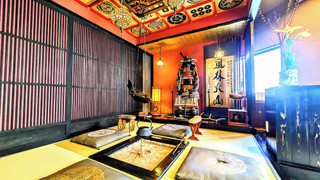 スイート　（セミダブルベッド2台、布団2組）