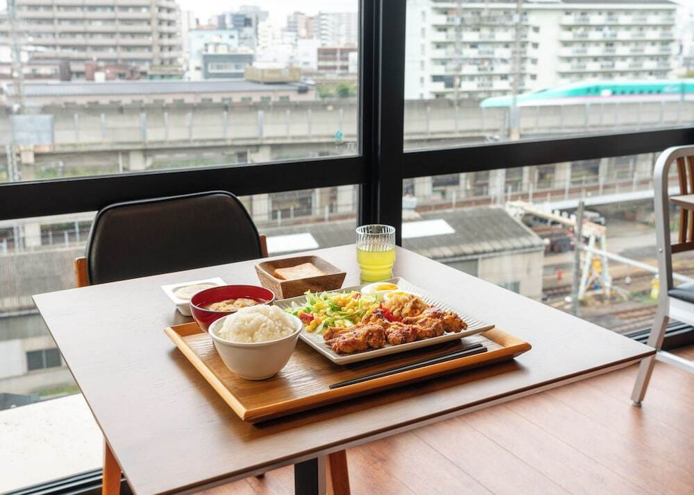 朝食
