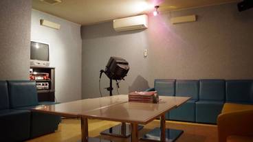 カラオケ ルーム / 6