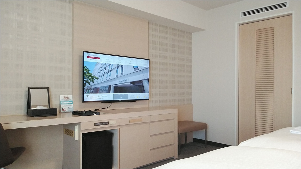 室内扉もあって静です