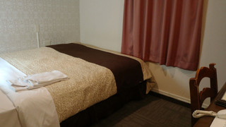 スタンダード ダブルルーム クイーンベッド 1 台 喫煙可