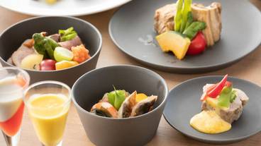 食事・飲み物 / 18