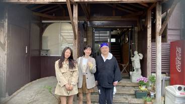 施設の正面 / 2