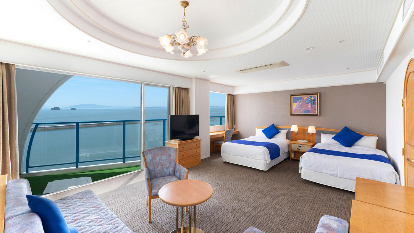 白×青がおしゃれ♡全室オーシャンビューのリゾートホテル3955763