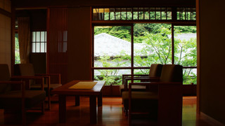 露天風呂付特別室　蓬莱