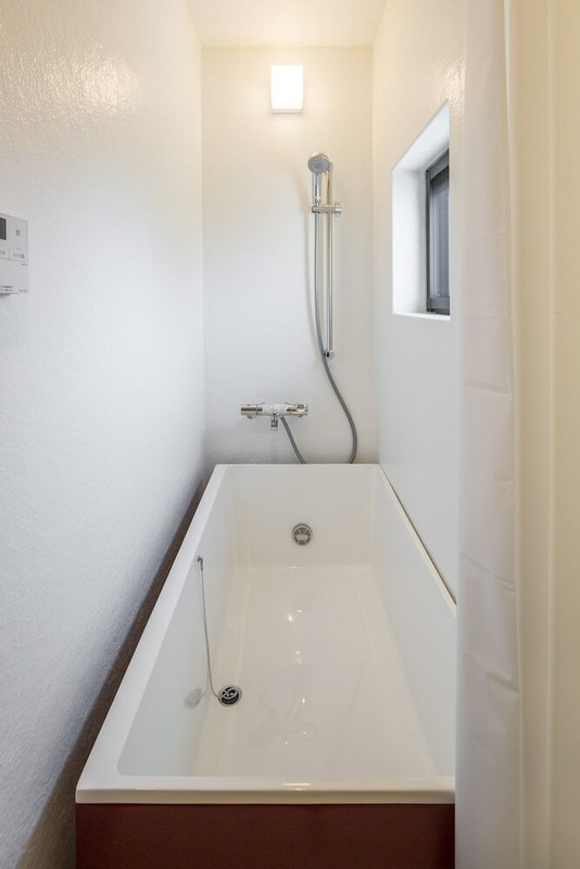 バスルームのシャワー