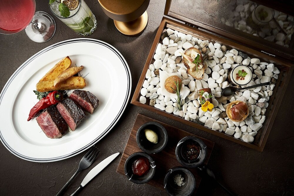 屋上テラスでの食事