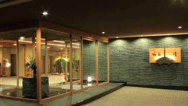 施設の入り口 / 3