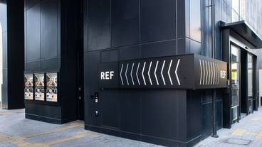 施設の入り口 / 8