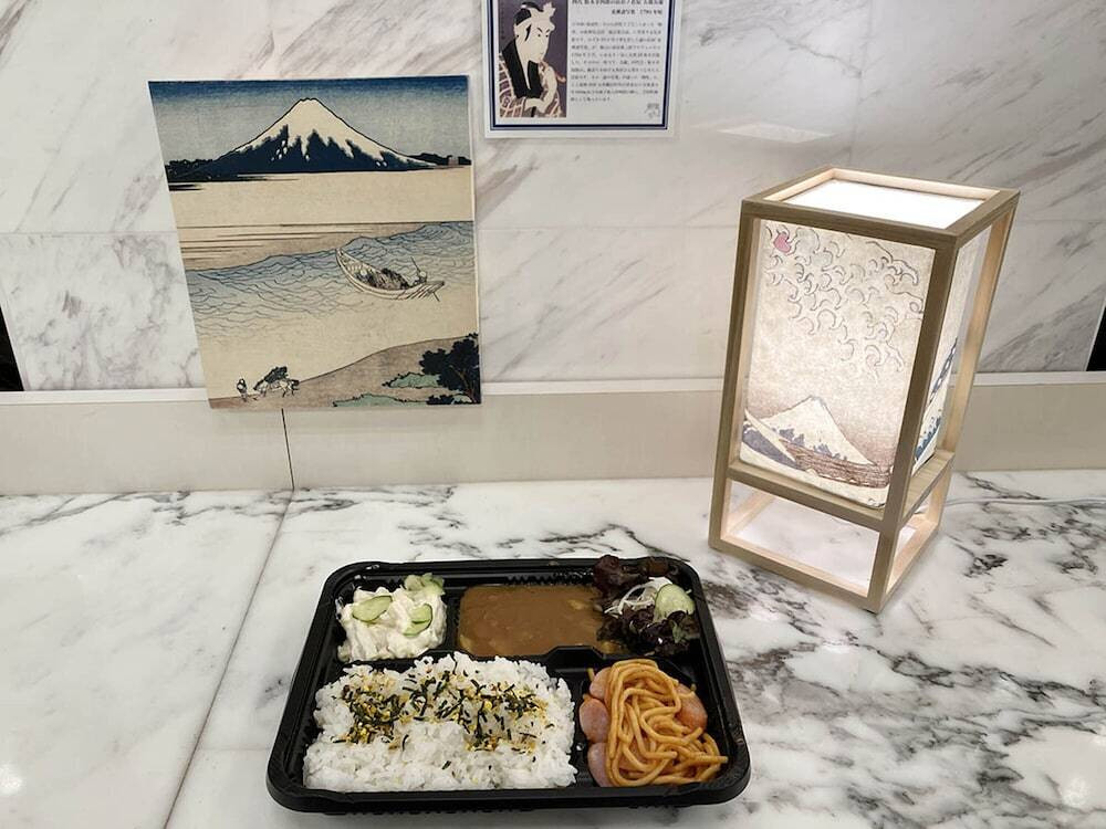 朝食