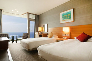 江の島を望むお部屋もあります