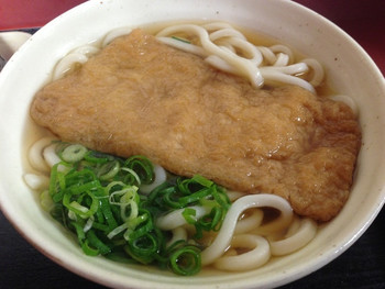 「潮屋 梅田店」料理 575331 きつねうどん（320円）