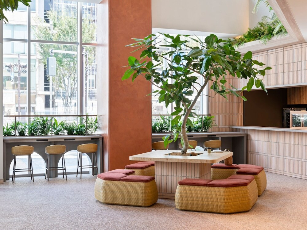 ロビー応接スペース