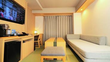 客室 / 40