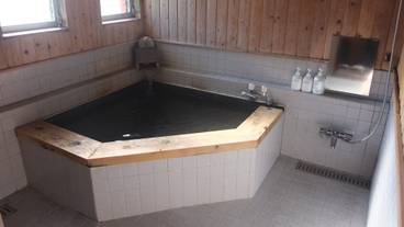 屋内スパ浴槽 / 2