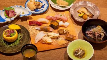 食事・飲み物 / 30