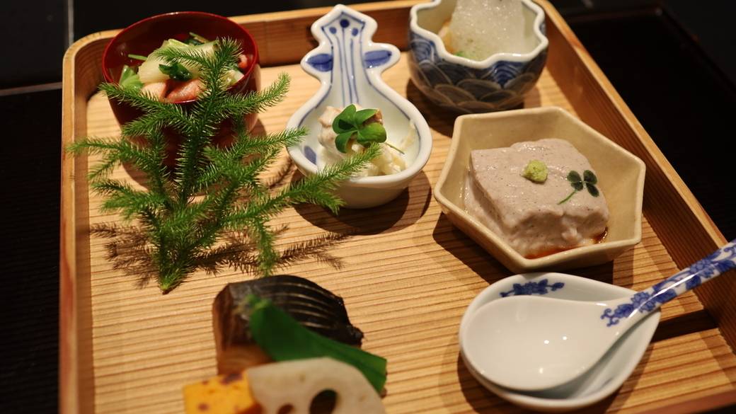 神戸牛や伊勢海老も♪
贅沢会席に舌鼓 / 5