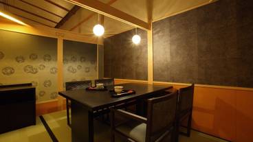 客室内のダイニングエリア / 11