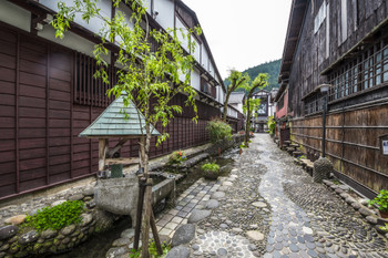 < Gifu > The streets of Gujo Hachiman