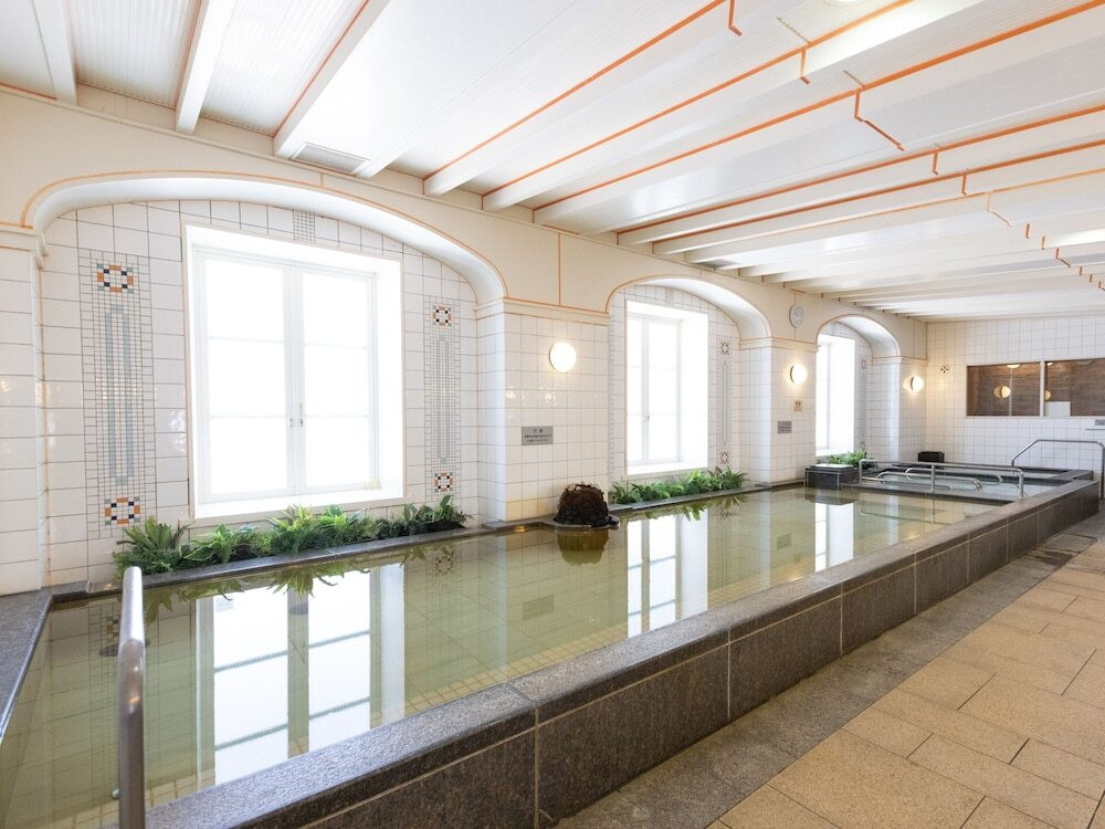 ヨーロッパ旅行気分のホテルでサプライズ4253342