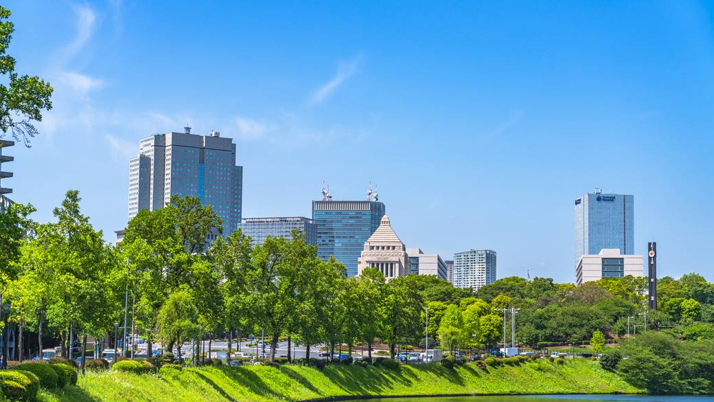 「皇居」を散策して
のんびりと帰路へ / 1