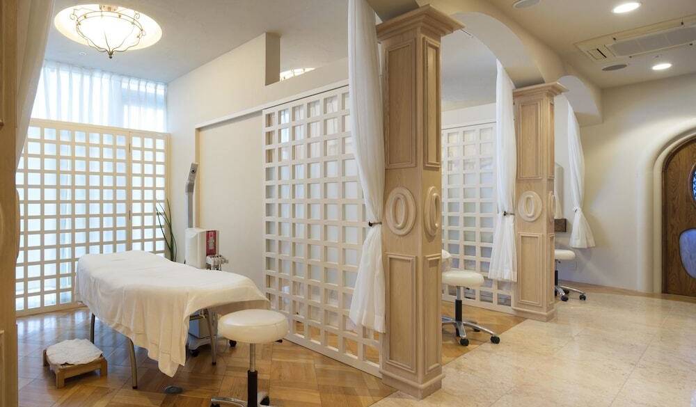 エステ クレスティサロン / 2