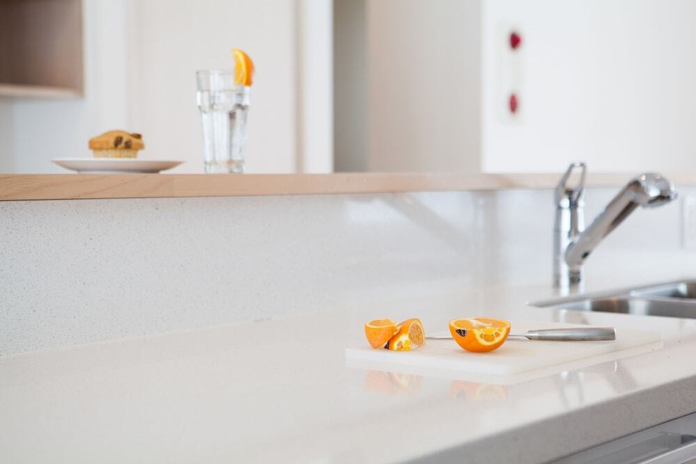 客室内のダイニングエリア