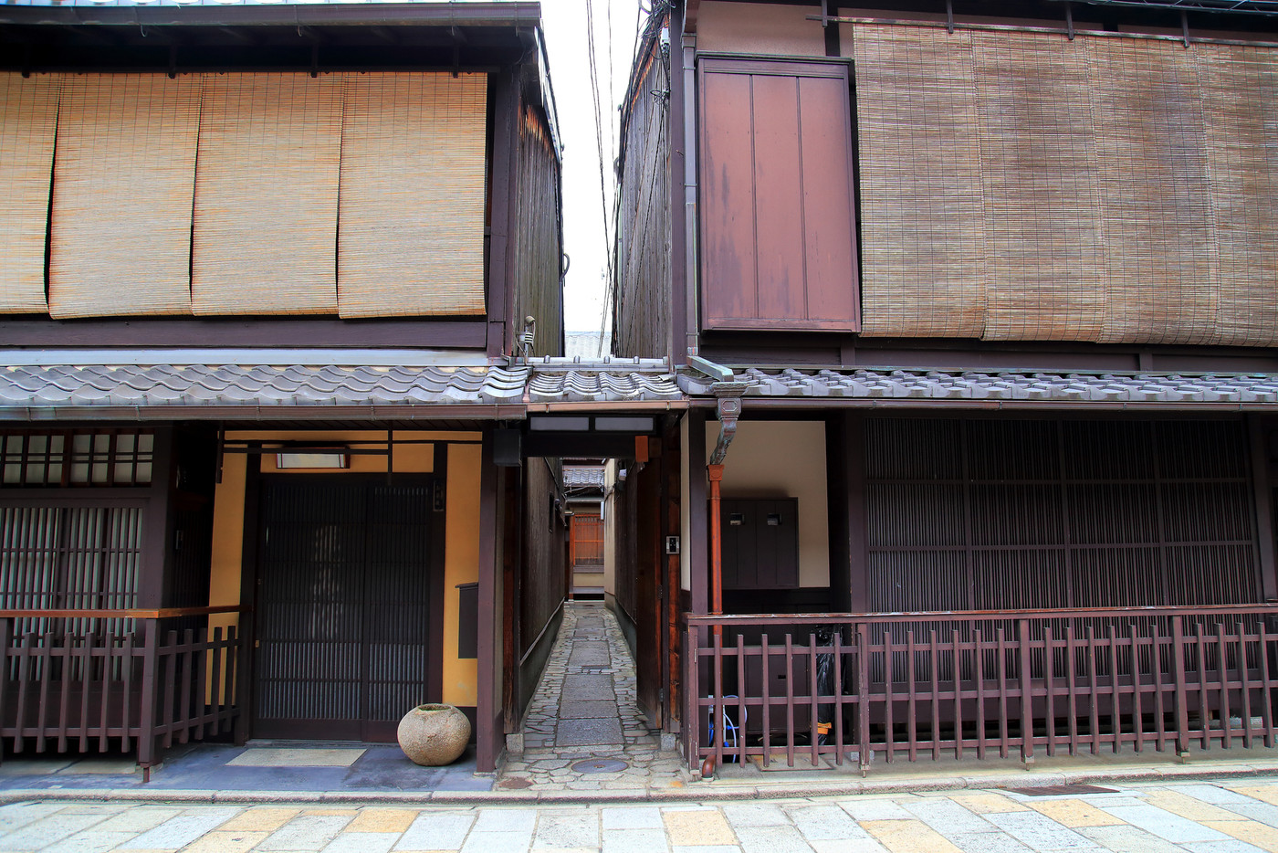 祇園花街　白川通り　町屋