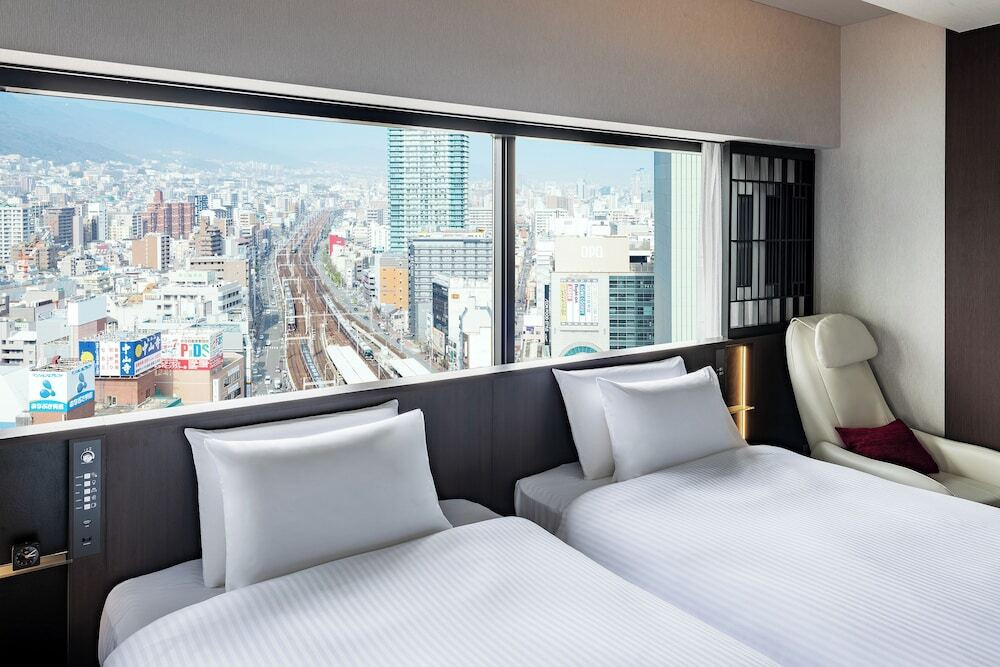 マッサージチェア付きのお部屋で夜景に癒されて4374547