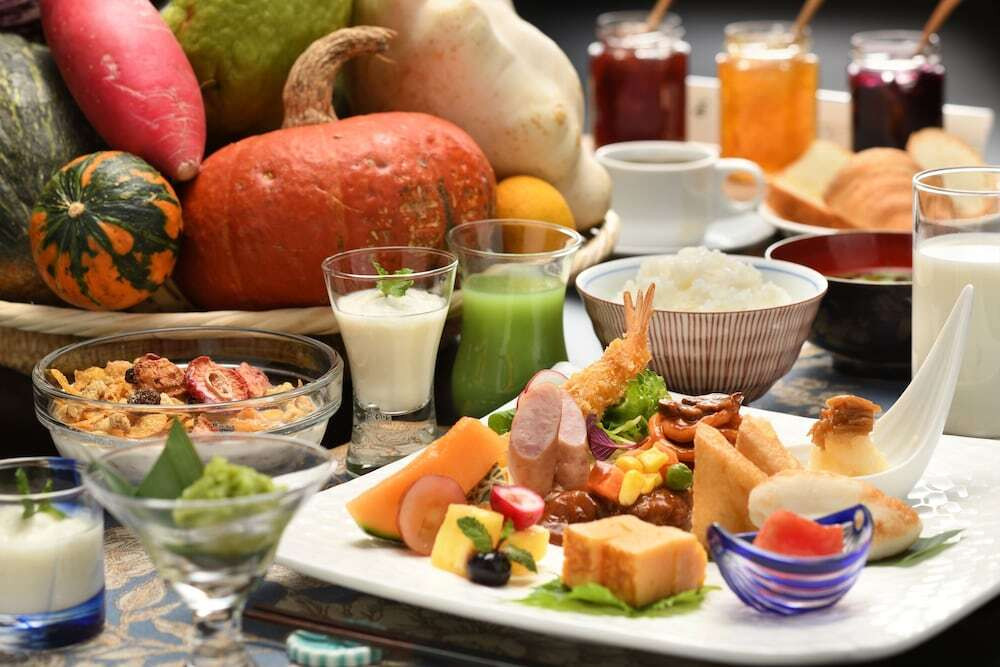 朝食バイキングの盛り付け一例