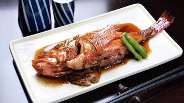 旅館のお食事処 / 8