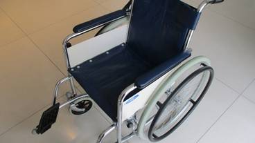 お客様用の車椅子 / 2