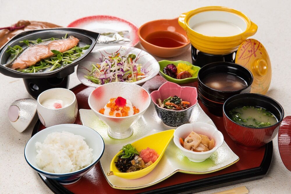 朝食