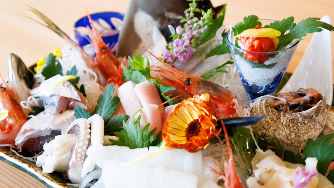 七尾湾を染める夕日に心癒される3552573