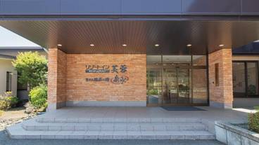 施設の入り口 / 9