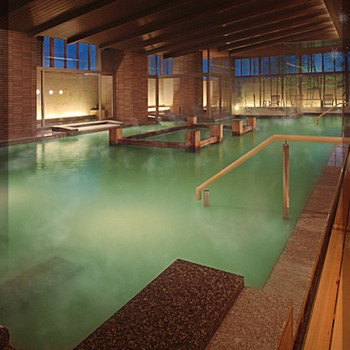 4. 広～い大浴場で思いっきりくつろげる「鳴子ホテル」3641713