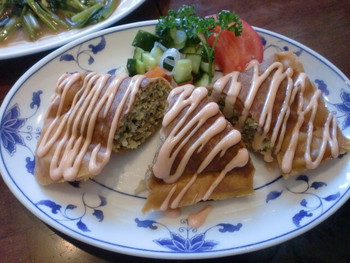 「スラバヤ 調布店」料理 1094452 ひき肉たっぷりの揚げオムレツ